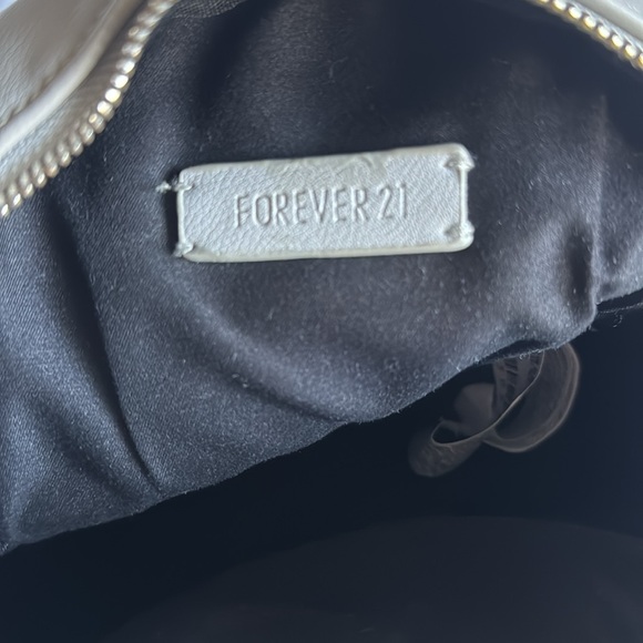 Forever 21 ladies mini backpack - Picture 6 of 7